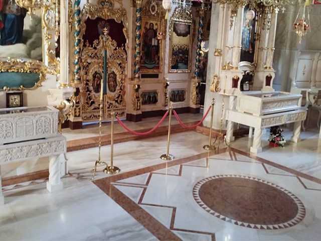 Камени под са интарзијама