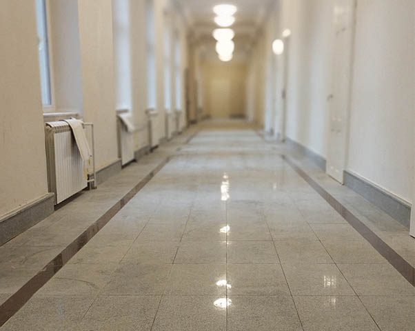 Stepeniste i podovi hodnika Informativna sluzba SPC Zemun (10)