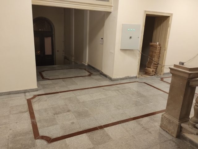 Stepeniste i podovi hodnika Informativna sluzba SPC Zemun (12)