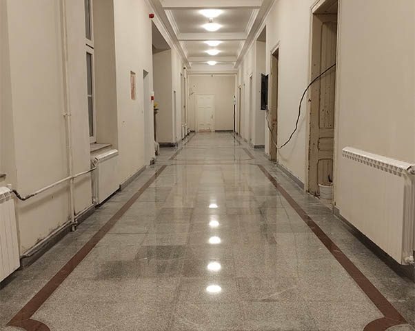 Stepeniste i podovi hodnika Informativna sluzba SPC Zemun (2)