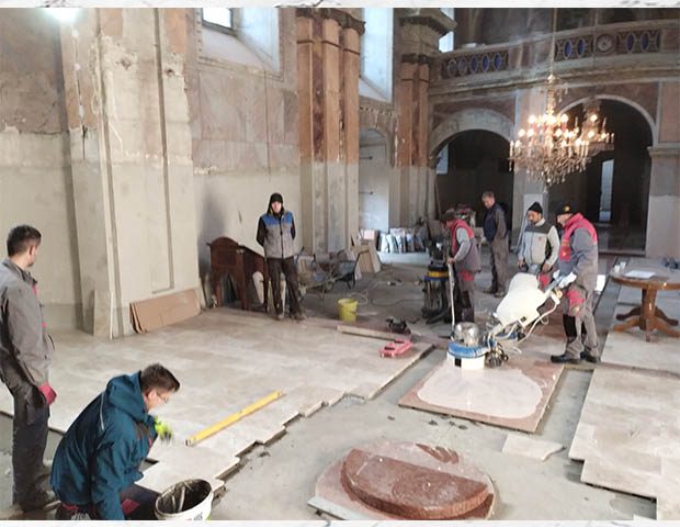 Камени под са интарзијама манастир сремска раваница подополагачки радови