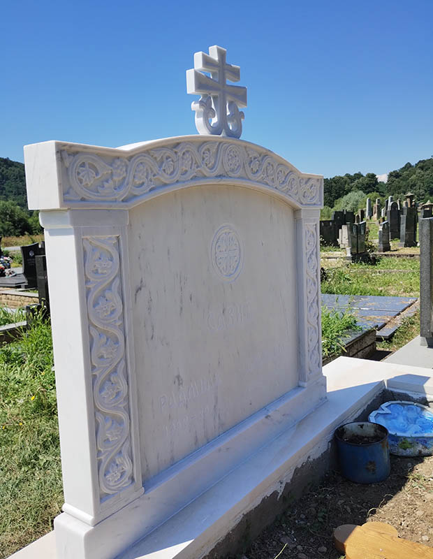 кавала камен надгробни споменици студенички крст