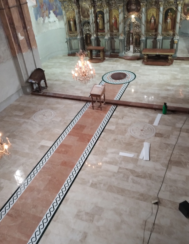 Интарзија орнамент и камени под