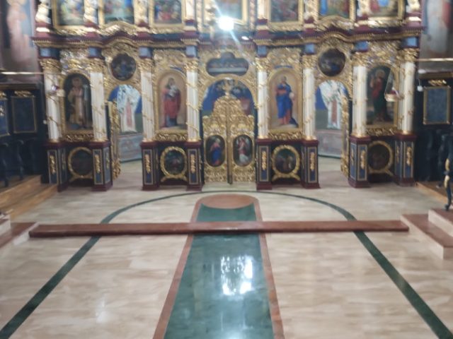 Црква-Вазнесења-Господњег-Јаково-камени-под-4