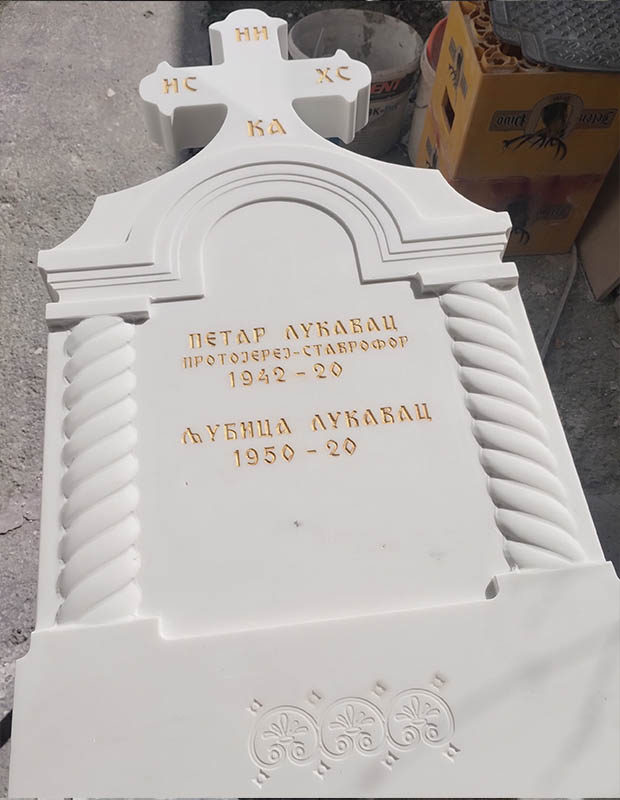 Надгробни-камени-крстови-православни каменорезац