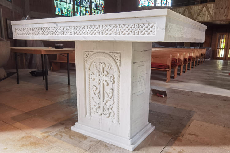 Свети Престо црква Светог Апостола Томе Немачка